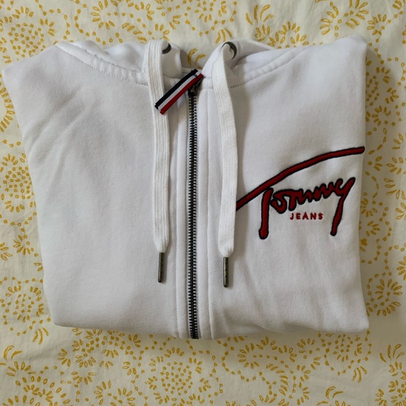Tommy Jeans White Zip Up - Picture 2 of 4